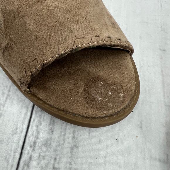 Report (11) BRAID Brown Faux Suede Leather Lace Up Heel Booties - Picture 8 of 9